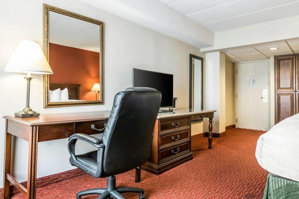 אינדיאנפוליס Clarion Hotel מראה חיצוני תמונה