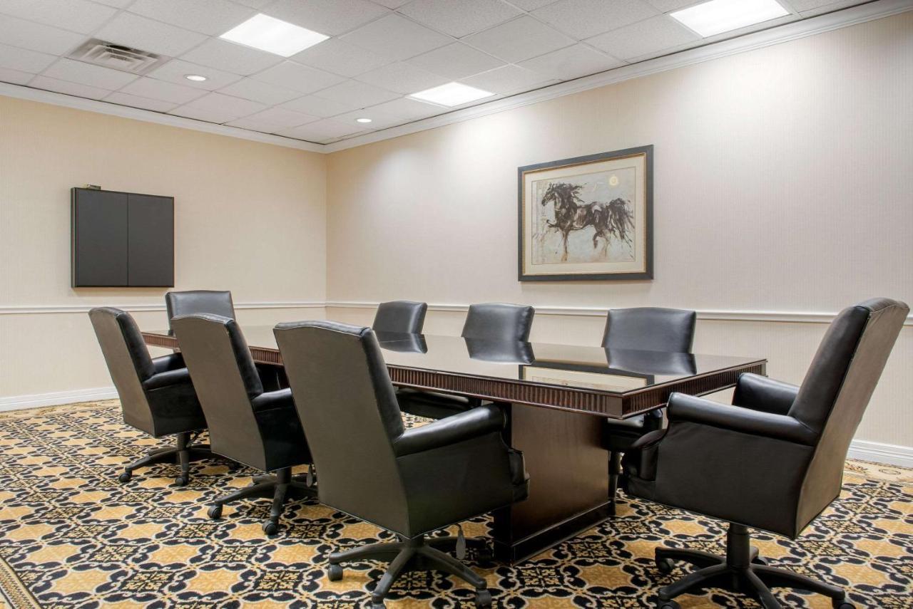 אינדיאנפוליס Clarion Hotel מראה חיצוני תמונה