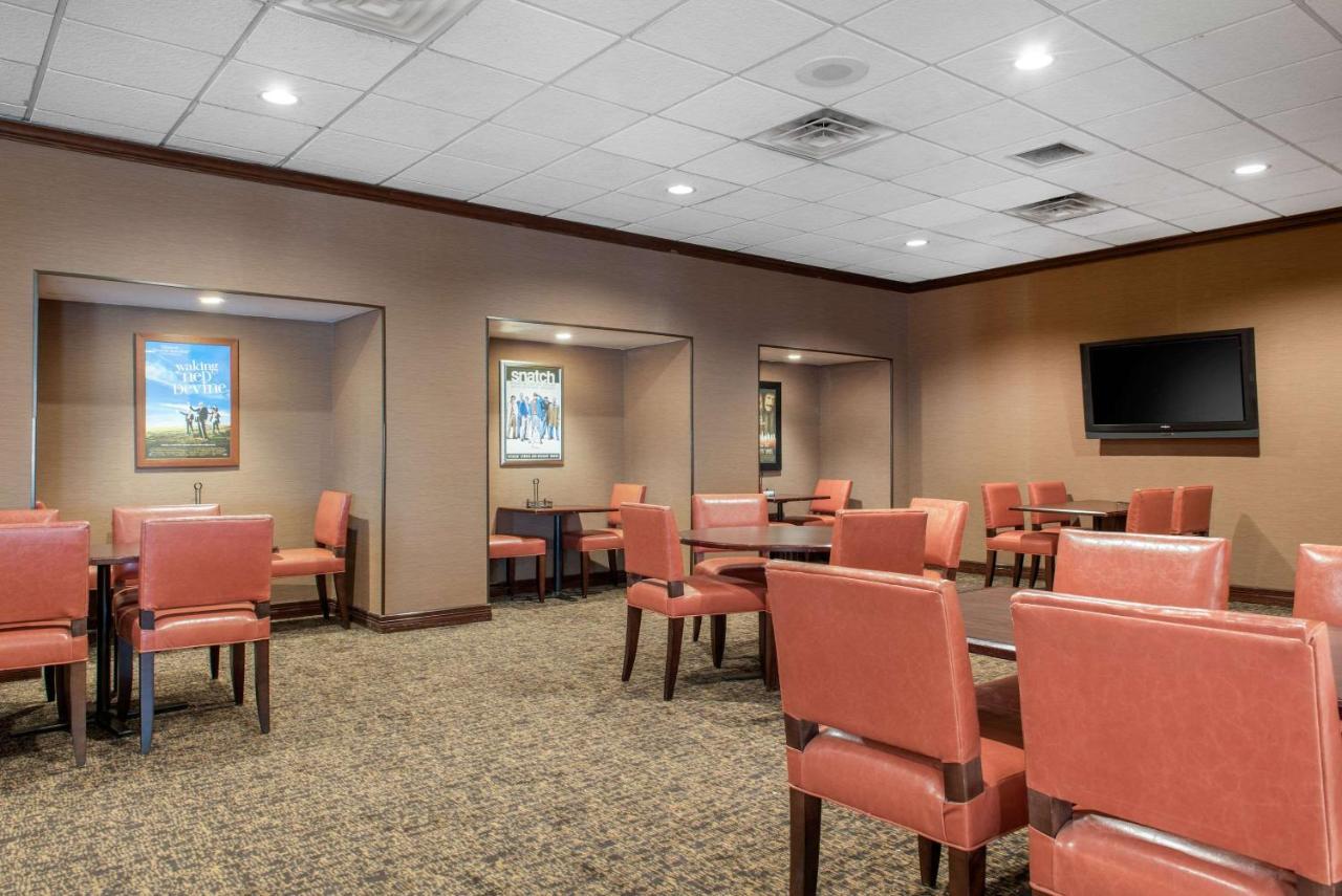 אינדיאנפוליס Clarion Hotel מראה חיצוני תמונה