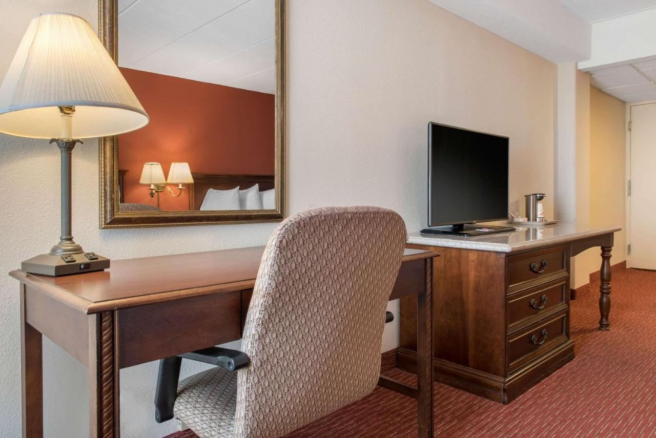אינדיאנפוליס Clarion Hotel מראה חיצוני תמונה