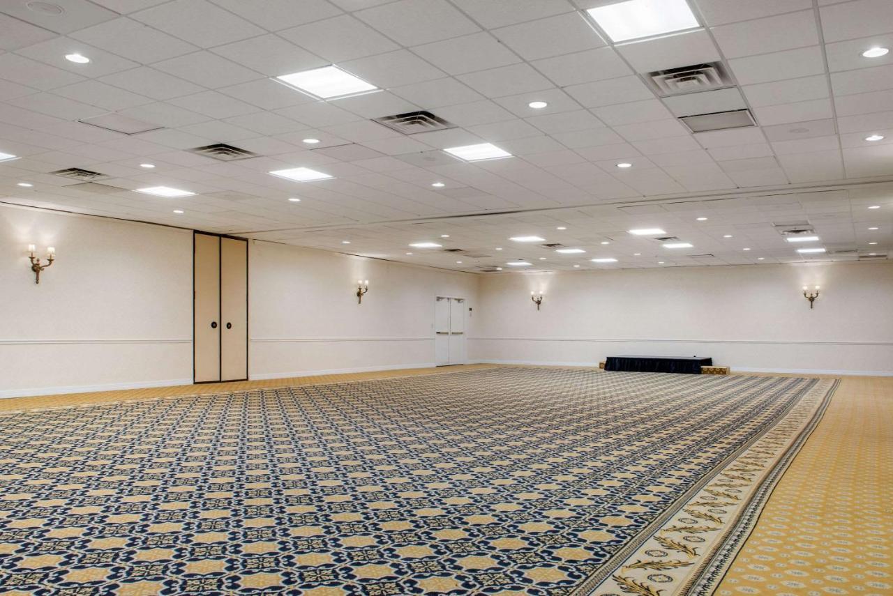 אינדיאנפוליס Clarion Hotel מראה חיצוני תמונה